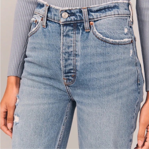 Abercrombie The Dad High-Rise Jeans Size 27 - Distressed 4 short - Picture 9 of 9